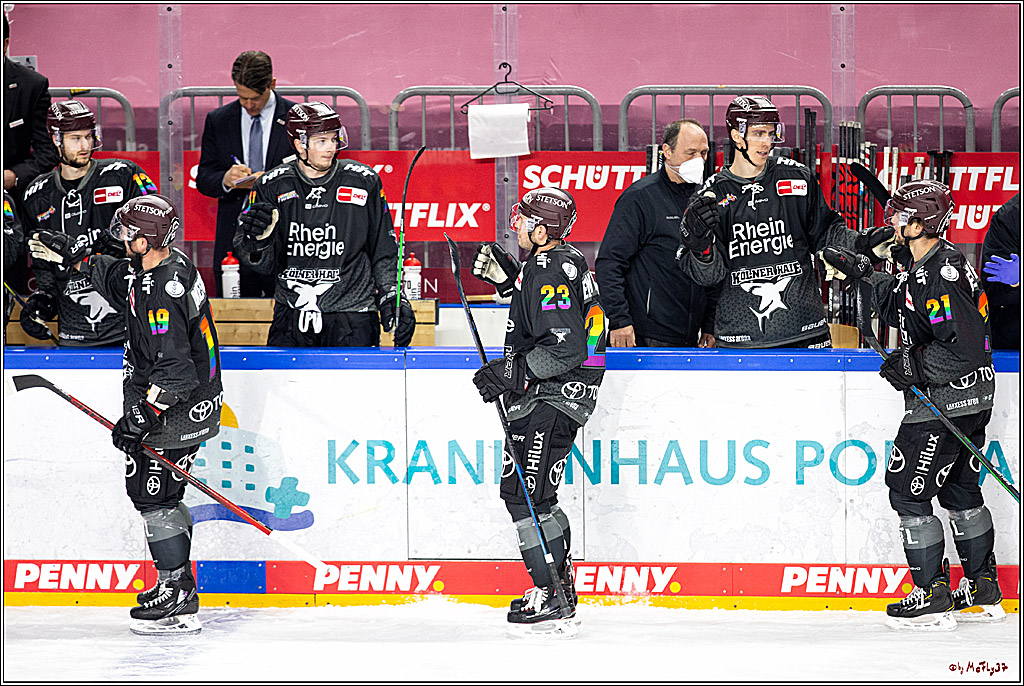 PENNY DEL;  Koelner Haie - Fischtown Pinguins Bremerhaven; Koeln, 17.01.2021